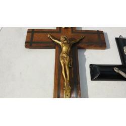 Kruisbeeld, crucifix, 2 stuks antiek E
