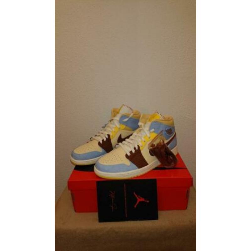 Nike jordan 1 mid Maison Chateau maat 46