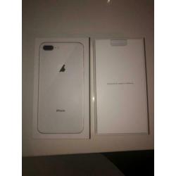 iPhone 8+ zilver