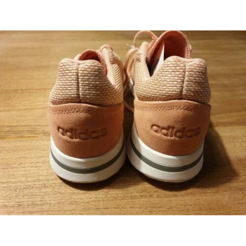 Adidas dames run70s sneakers Nieuw! Ongedragen