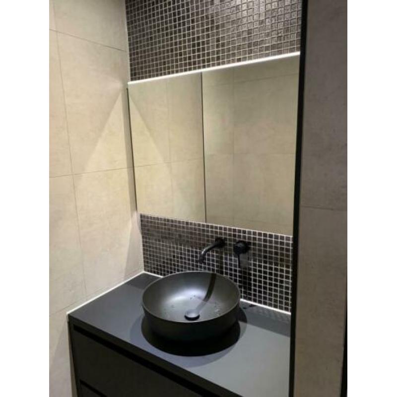 Badkamer spiegel met verwarming en licht dimbaar 100x70