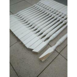 Paaltjes trap / balustrade 16 stuks