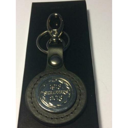 sheaffer pin en sleutelhanger 100 jaar bestaan zie foto's
