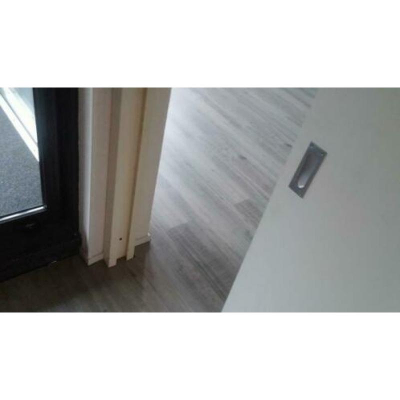 Laminaat legger door heel NL/€4.50pm2