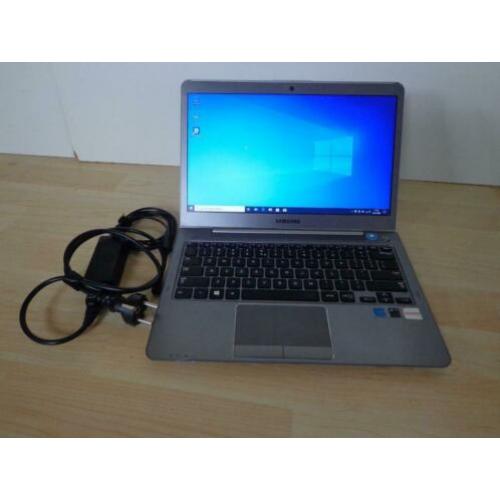 Laptop Samsung 5-Serie-535U3C/8Gb/Wifi/Usb3/HDMI/W10/SSD