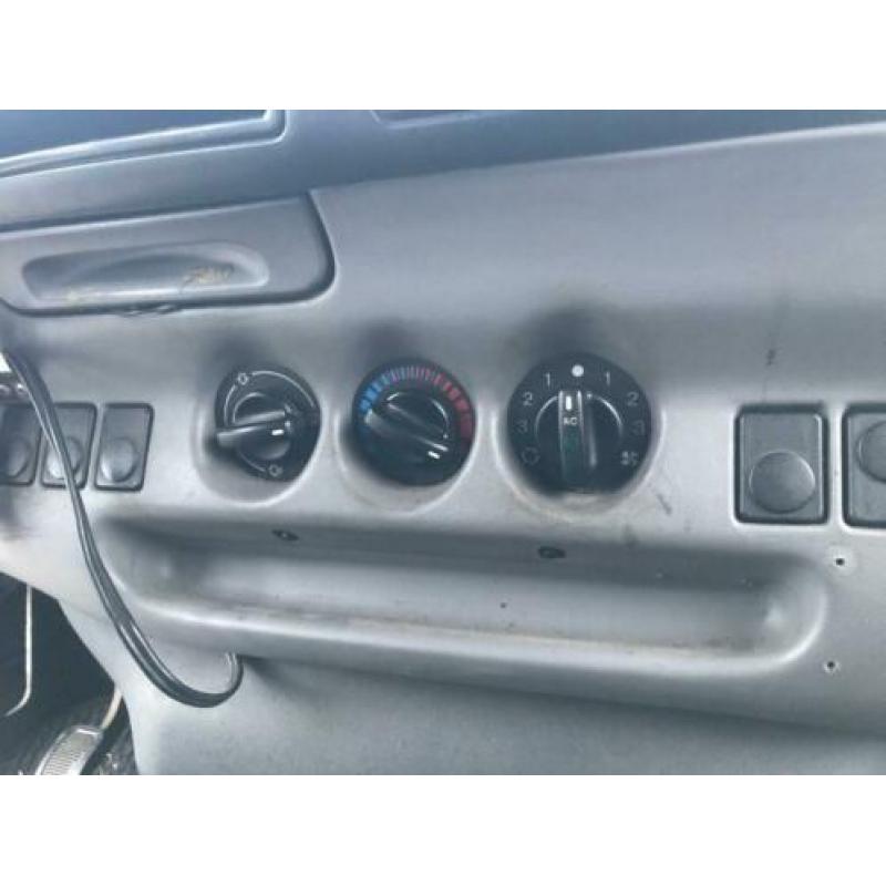 Ford Transit 15-seats 6bolts