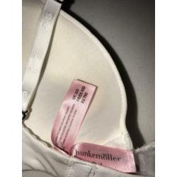 NIEUW, Hunkemöller wittte bh maat 70D te koop!