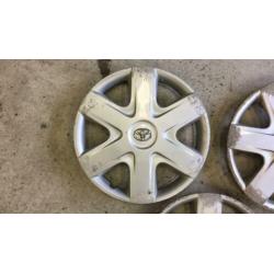 Set originele 14 inch Toyota wieldoppen