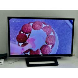 LG LED-tv, 42 inch, uit 2012, in goede conditie