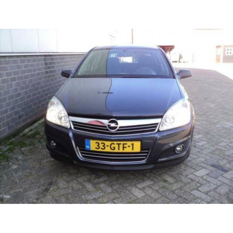 Opel Astra 1.6 Temptation
