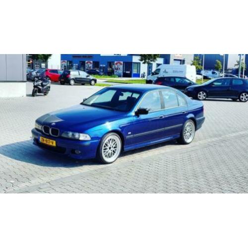 BMW 535i e39 2000 Handgeschakeld / V8 / Youngtimer