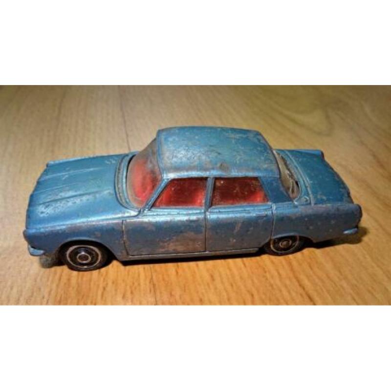 Rover 2000, Corgi Toys.