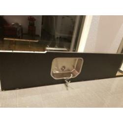 Zwarte L vormige aanrechtblad met wasbak en kraan te koop!!!