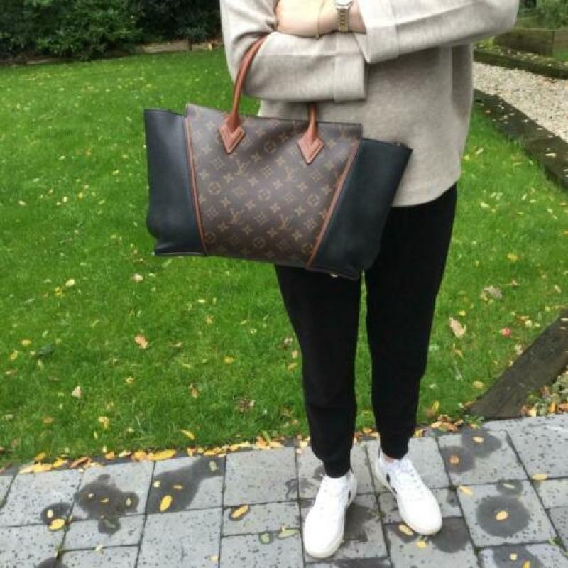 Louis Vuitton handtas W - Tote