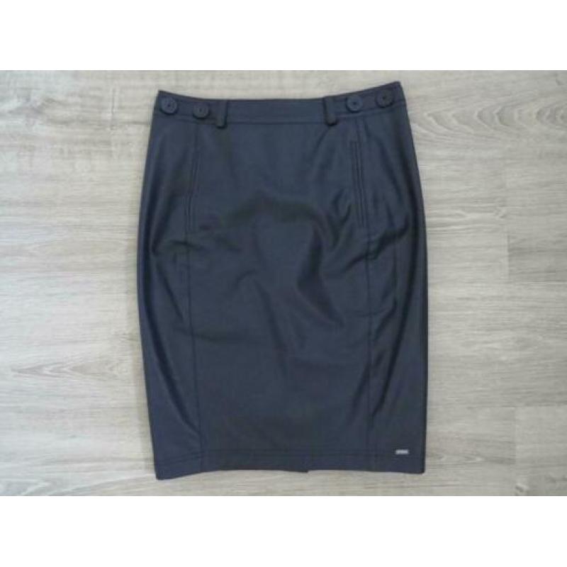 Donkerblauw leren-look rok maat 38