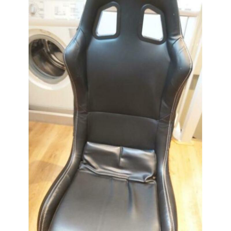 logitech g29 stuur en schakelpook en f1 2019 en playseat