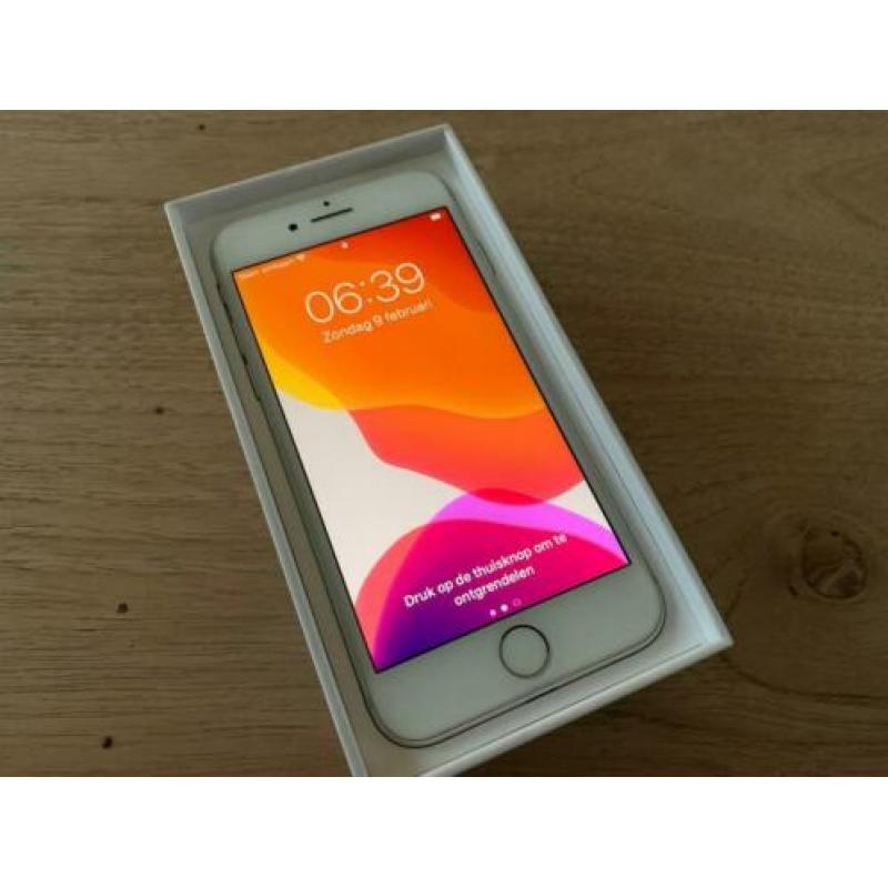 Iphone 8 64 GB wit in zeer goede staat