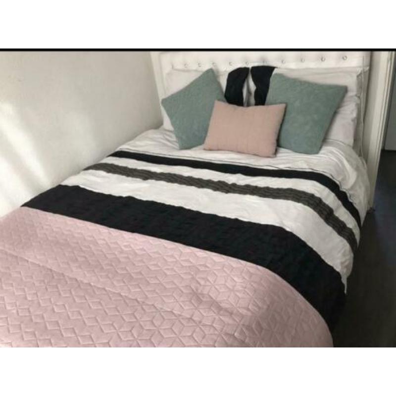 Boxspring met opbergruimte 140x200 wit