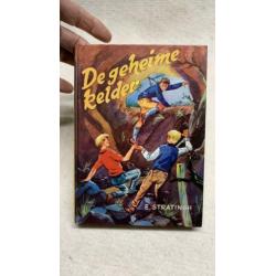 Boek De geheime kelder door E Stratingh