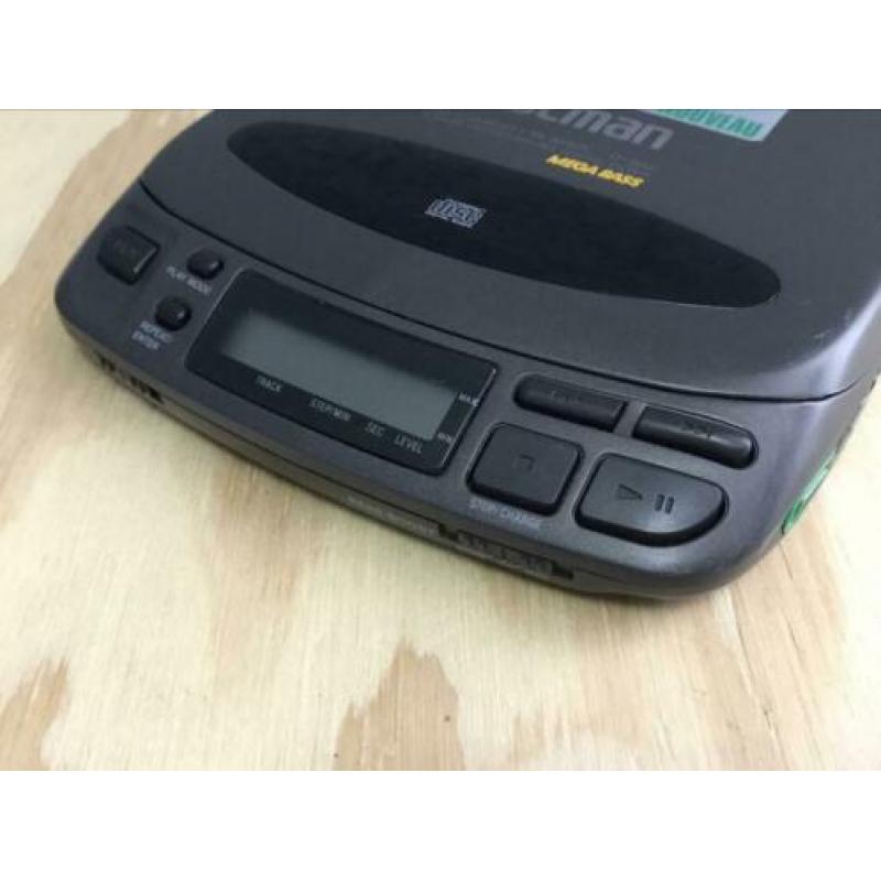 Sony D-202