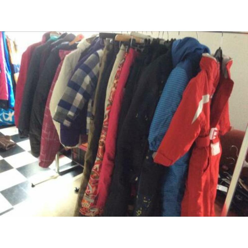 53 stuks winter kleding meest kinder maten