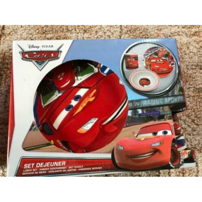 2 Cars McQueen lunch setten ( platte bord, diepe bord, mok)