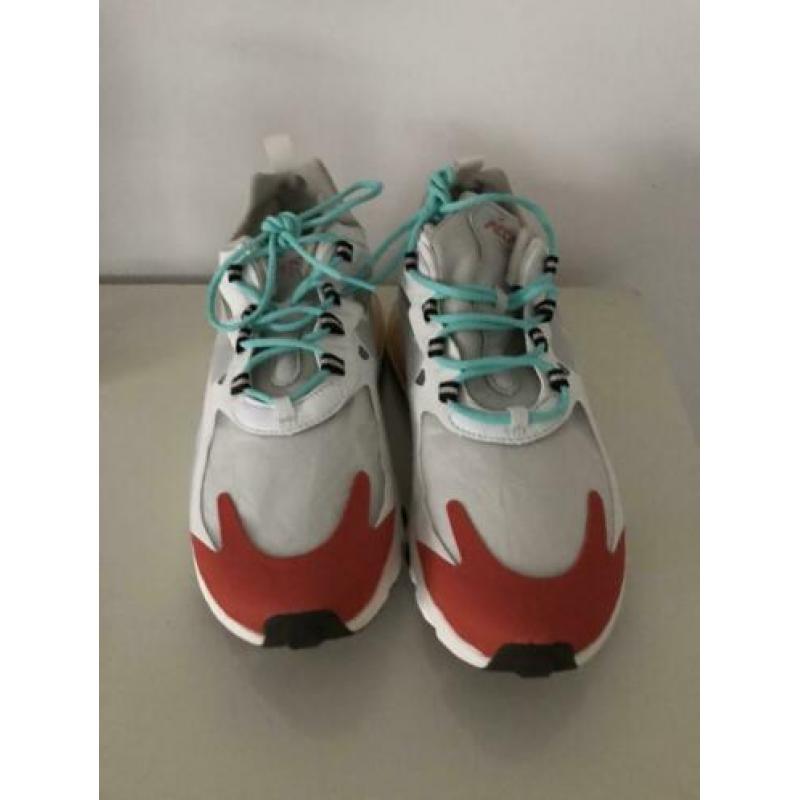 Nike air max react 270