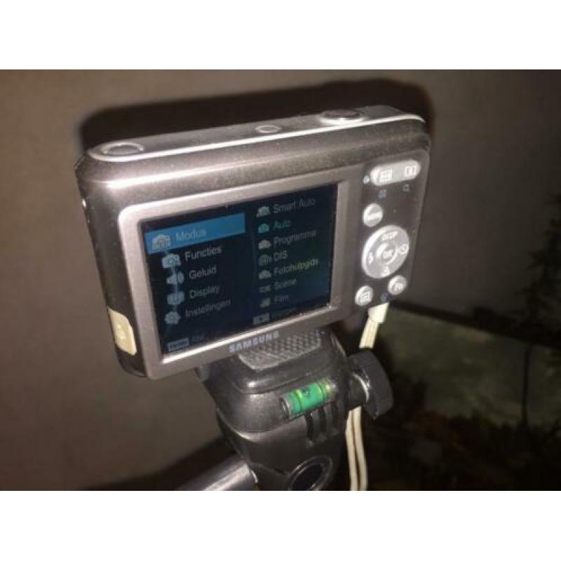 ZGAN: SAMSUNG camera 10.2 Megapixel, 4X optical zoom
