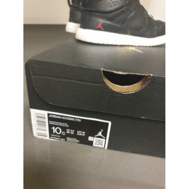 Jordans maat 27