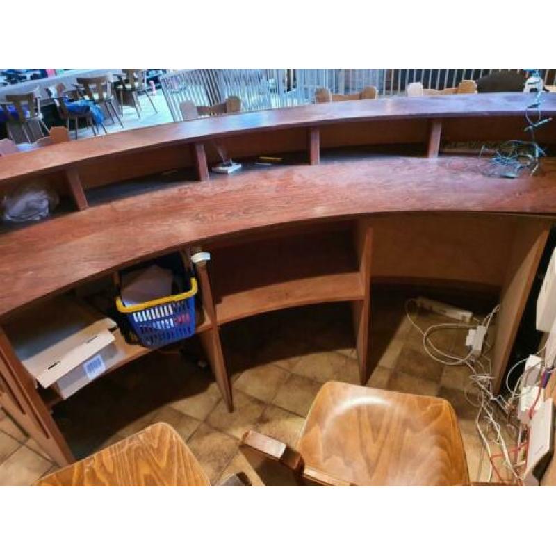 Bar te koop