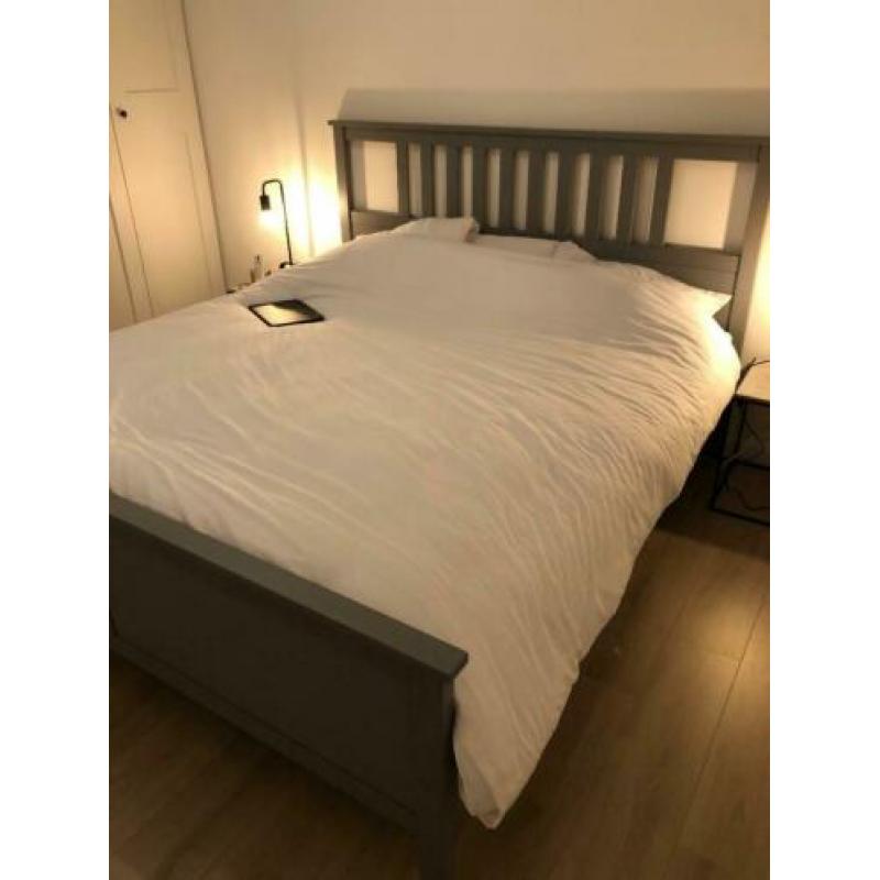 Bed + foammatras (pax kast & bijzettafel)