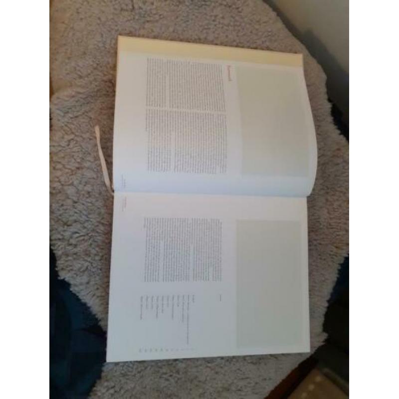 Boek illusive , met prachtige hedendaagse illustraties