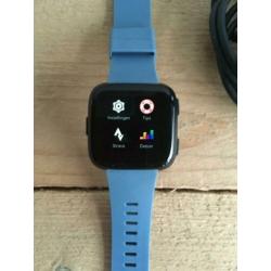 De laatste fitbit versa nieuw!!!!!!!!!!