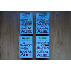 De Aardkinderen, deel 1 t/m 4, pocket-uitgave.