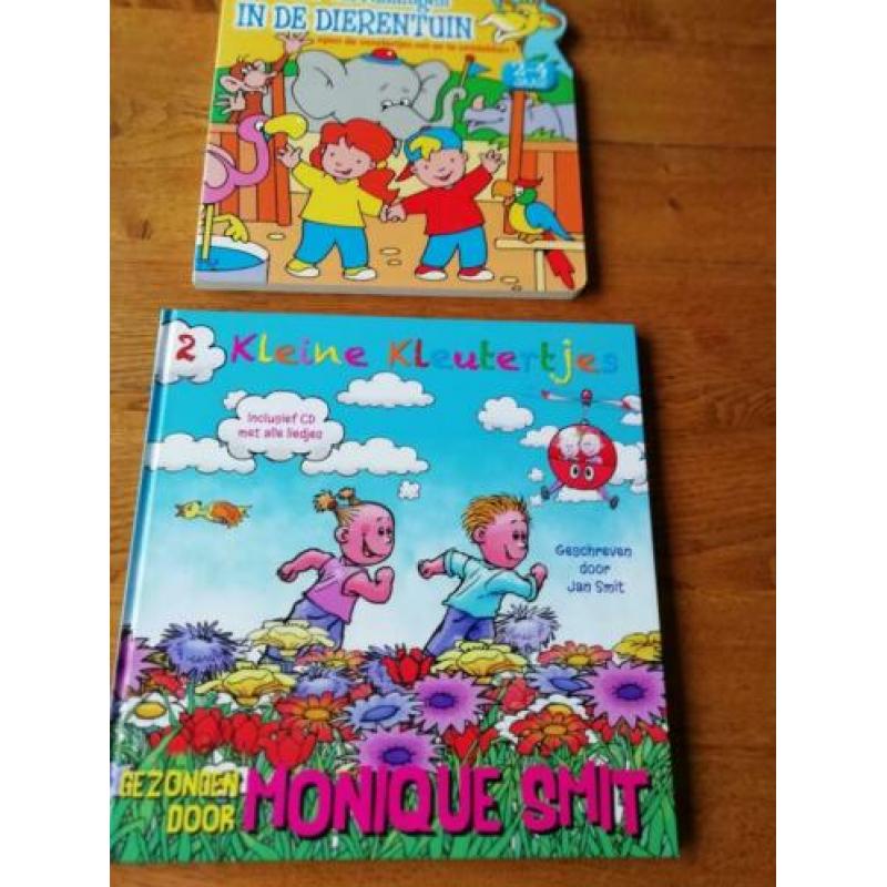 9 leuke kinder boekjes met flapjes en doorkijkjes en CD