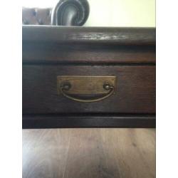 Salontafel met twee lades