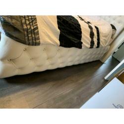 Boxspring met opbergruimte 140x200 wit