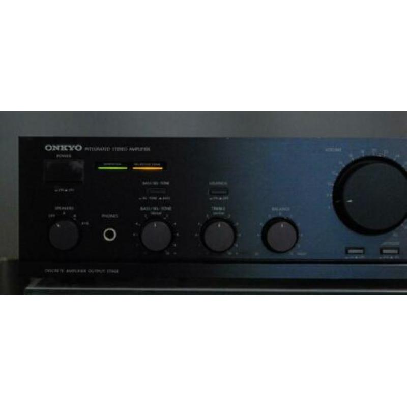 Onkyo A-8150 versterker en T-4130 tuner