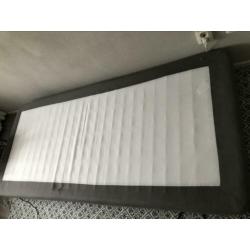 Mooie Ikea matrasbodem Engerdal 90x200