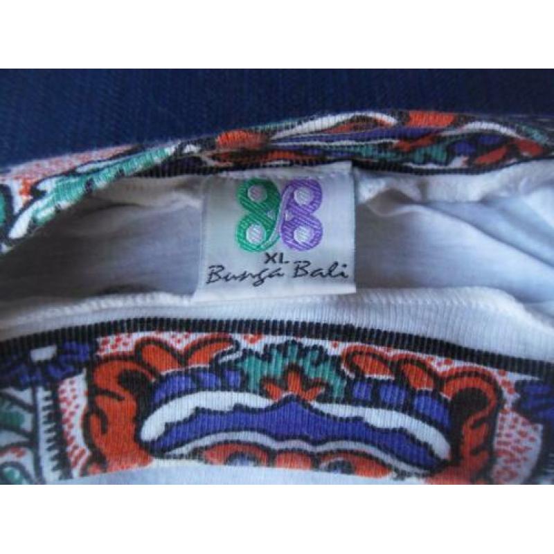 Bunga Bali - T-Shirt