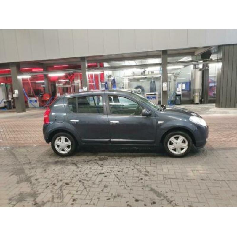Dacia Sandero 1.6 MPI 90 2008 Grijs