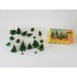 Scenery Faller 318 dennebomen
