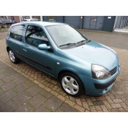 Renault Clio 1.4-16V Privilège
