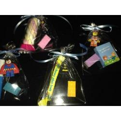 Traktatie 12x Lego sleutelhanger, lego gum +snoepje 15,00