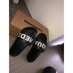 Dsquared slippers maat 39 valt als 38 ORIGINEEL