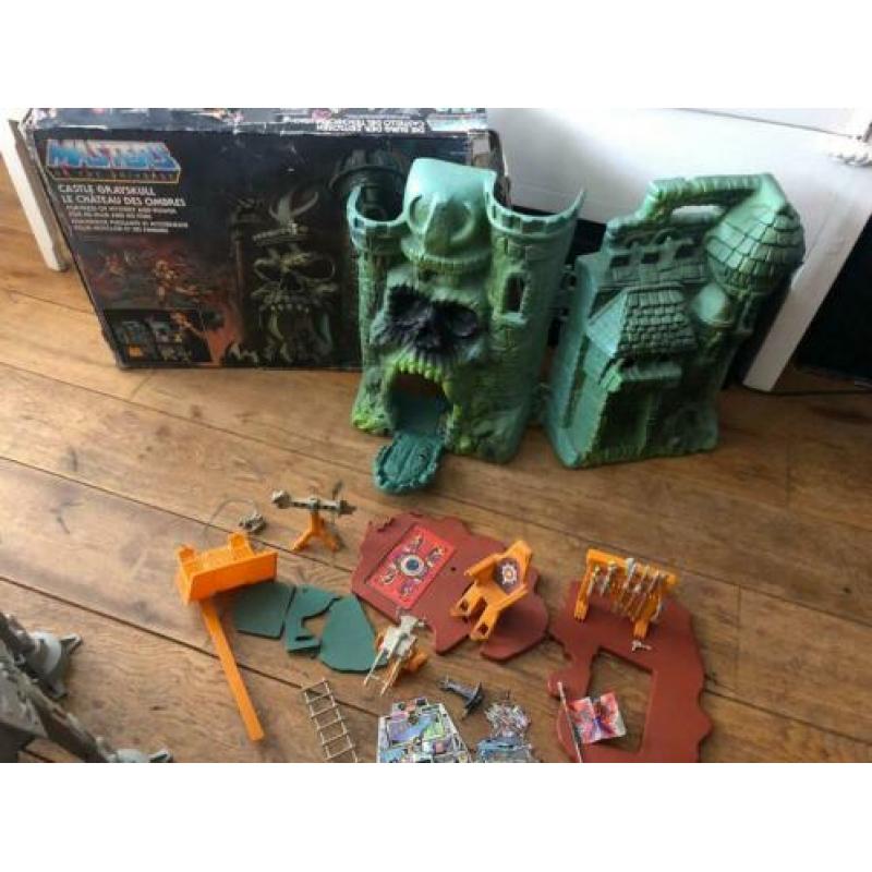 Masters of the universe, He-man, motu, castle grayskulle