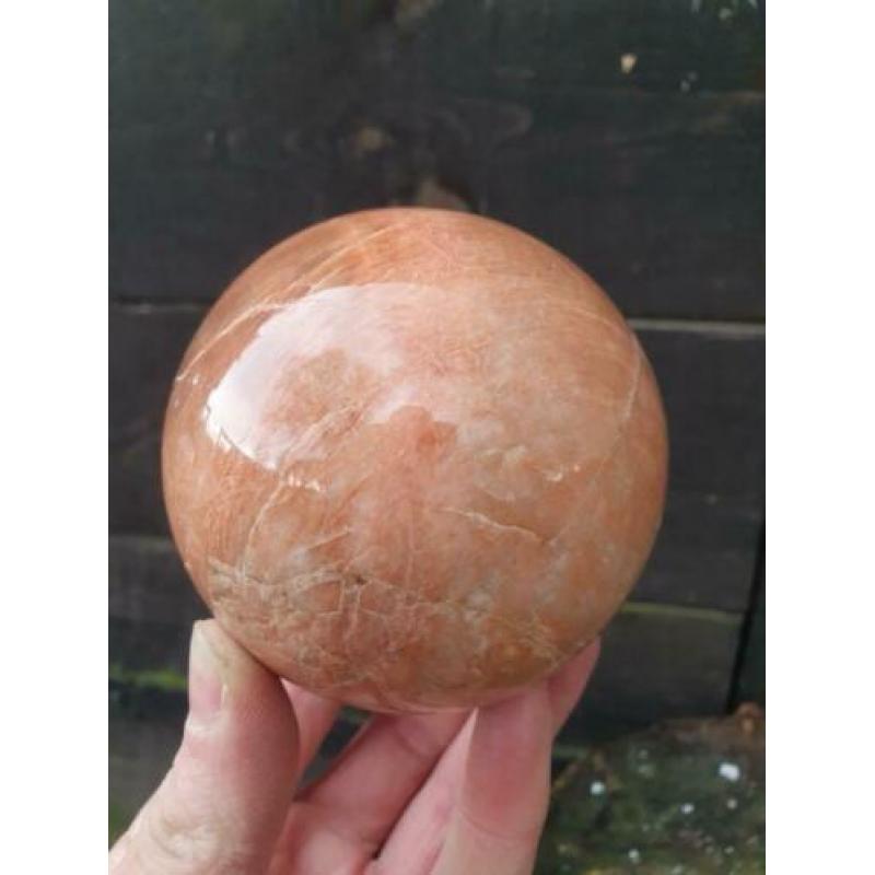 Grote bol van Perzik maansteen 8,9 cm