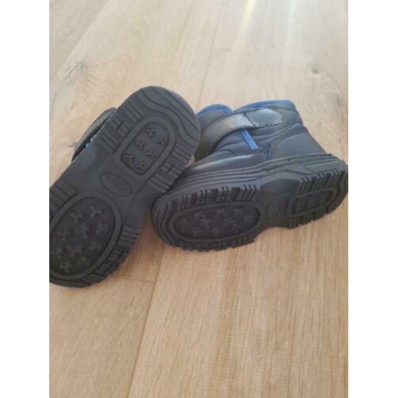 NIEUW snowboots maat 24