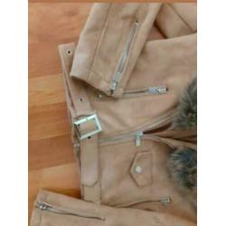 Beige Jas winterjas met bond maat L bied