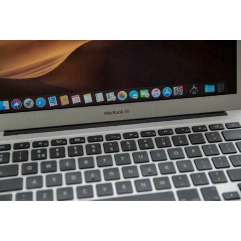 Apple macbook Air 13 inch 2014 8GB RAM 128GB SSD